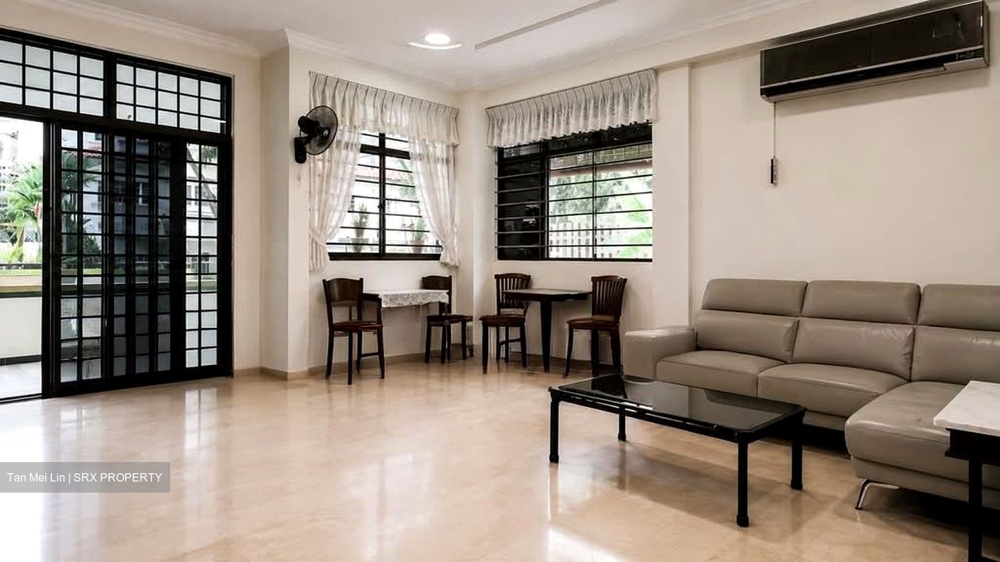 Poh Huat Road (D19), Terrace #557718201